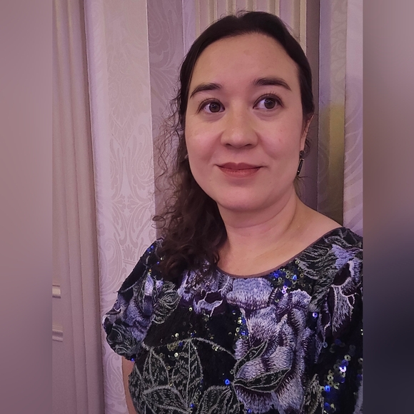 Meet your Posher, Joanna - Picture 4 of 5